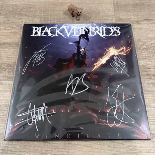 Black veil brides - black,