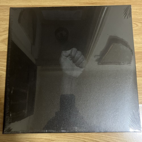 Untitled sault - (black,