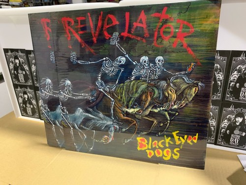 Revelator black eyed dogs - black,